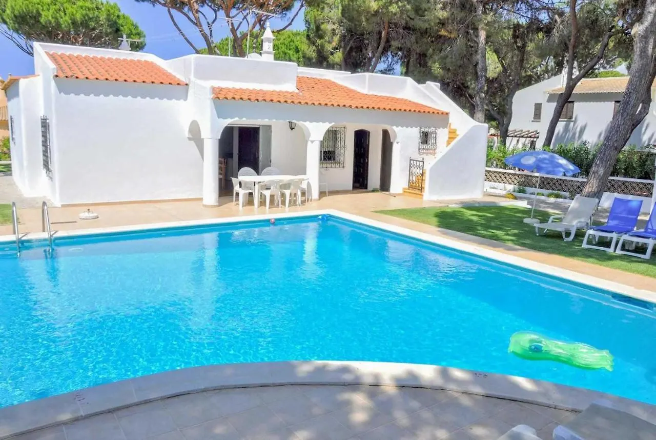 Pinhal Two Villa Vilamoura 0*,